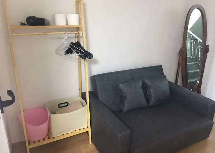 Nana House