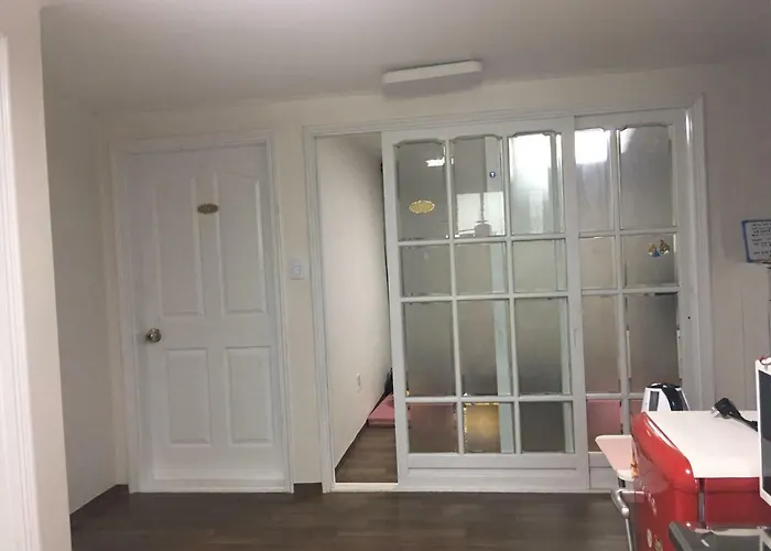 Nana House ゲストハウス